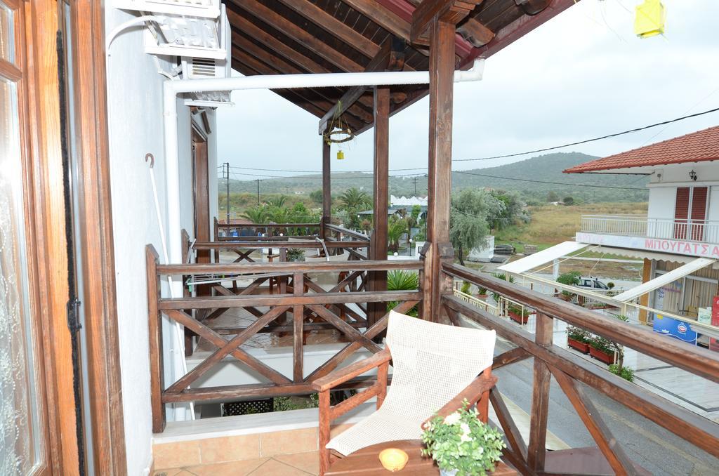 Nostos Rooms Ammouliani Esterno foto